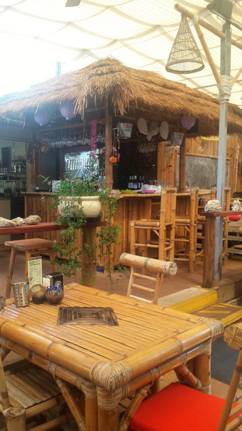 Gilligan's Cafe Bar - VIC Tourism 3