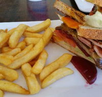 Trinity Beach Bar  Grill - VIC Tourism
