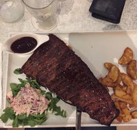 Trinity Beach Tavern - VIC Tourism