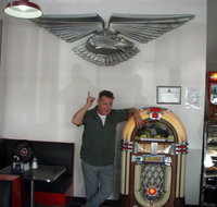 Retro Style Dinning - VIC Tourism