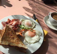 Travellers Rest Cafe - VIC Tourism