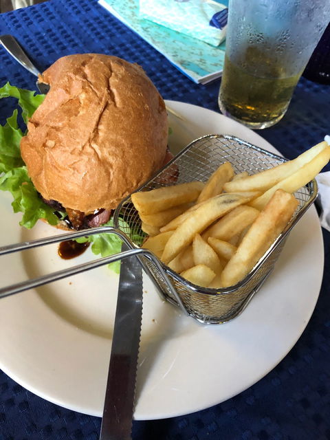 Mena Creek Hotel - VIC Tourism 4