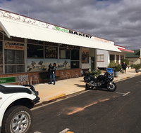 Snows BakeryAlpha Queensland - VIC Tourism