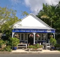 The Blue and White Teapot Cafe - VIC Tourism