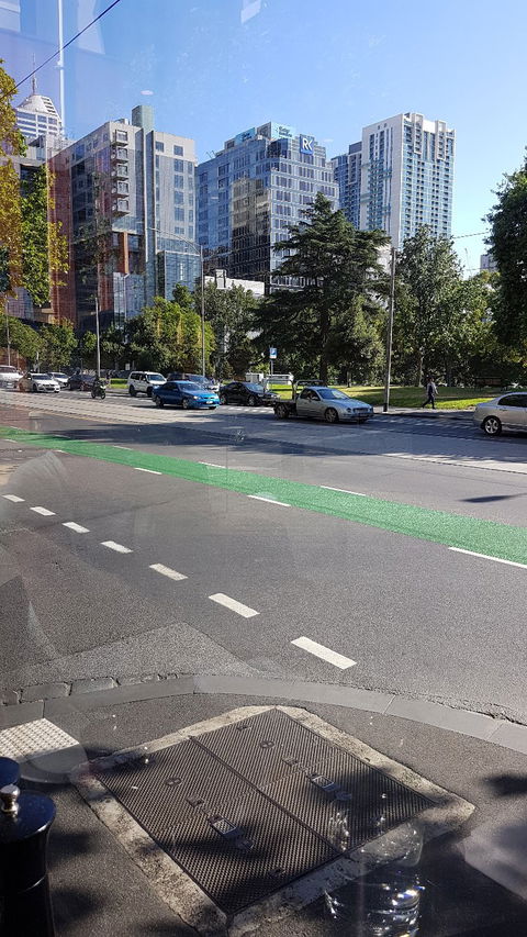 HQ's On William - VIC Tourism 2