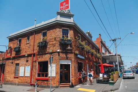 Robert Burns Hotel - VIC Tourism 0