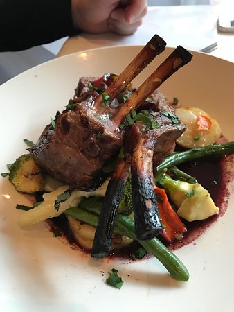 Ambrosia - VIC Tourism 0