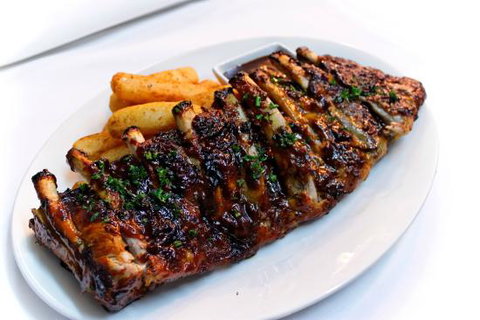 Waterfront Restaurant At Novotel Geelong - VIC Tourism 0