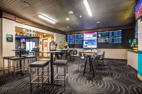 Atherton Hotel - VIC Tourism 5