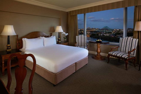 The Stamford Plaza Brisbane - VIC Tourism 4