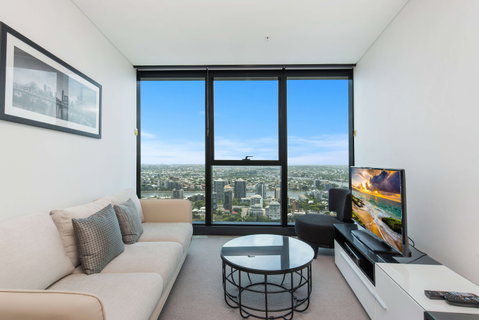Arise Brisbane Skytower - VIC Tourism 5