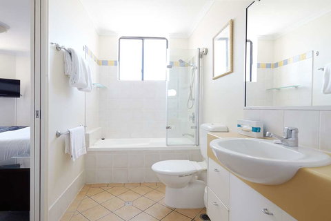 Central West End Apartments - VIC Tourism 8