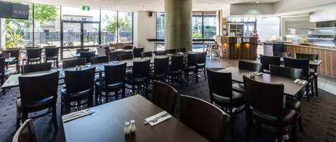Hillcrest Central Apartment Hotel - VIC Tourism 7