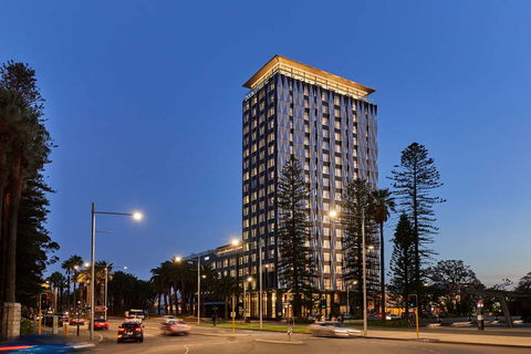 DoubleTree By Hilton Perth Waterfront - VIC Tourism 1