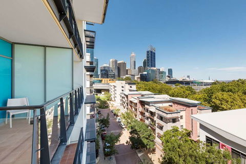 Nesuto Mounts Bay Perth Apartment Hotel - VIC Tourism 0