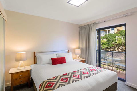 Nesuto Mounts Bay Perth Apartment Hotel - VIC Tourism 3