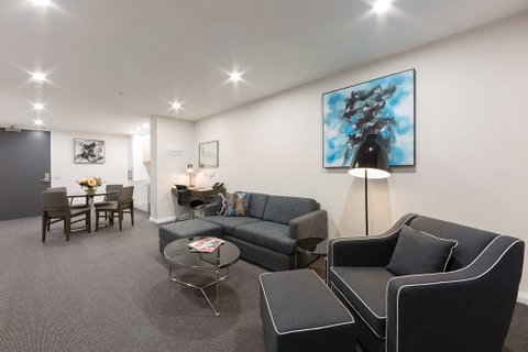 Avenue Hotel Canberra - VIC Tourism 5