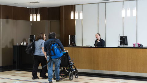 Crowne Plaza Canberra - VIC Tourism 3