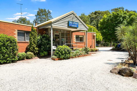 Comfort Inn Coach & Bushmans - VIC Tourism 2