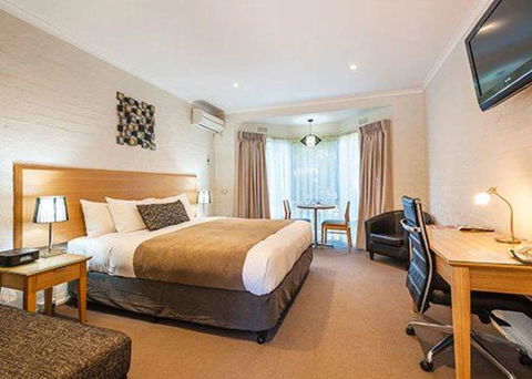 Comfort Inn Coach & Bushmans - VIC Tourism 6