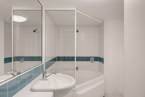 Adina Serviced Apartments James Court - VIC Tourism 11