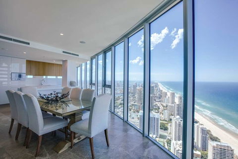 Hilton Surfers Paradise Hotel - VIC Tourism 17