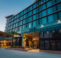 Eatons Hill Hotel - VIC Tourism