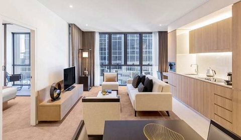 Skye Hotel Suites - VIC Tourism 0