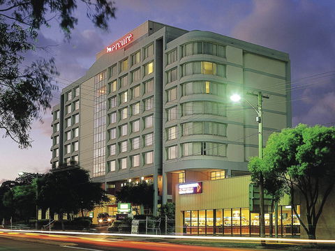 Mercure Hotel Parramatta - VIC Tourism 0