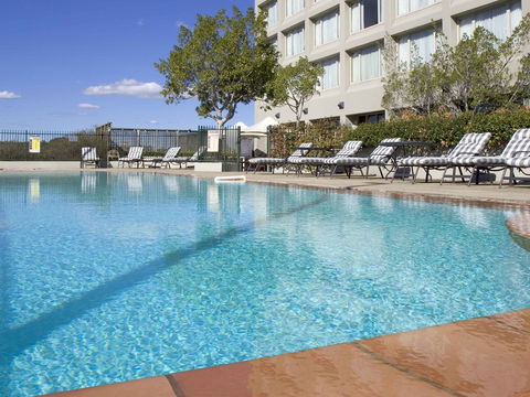 Mercure Hotel Parramatta - VIC Tourism 2