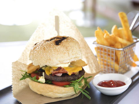 Mercure Hotel Parramatta - VIC Tourism 14