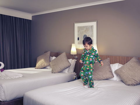 Mercure Hotel Parramatta - VIC Tourism 16