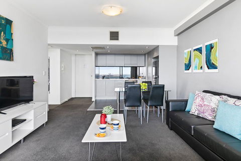 Astra Apartments Parramatta - VIC Tourism 6