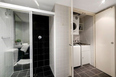 Astra Apartments Parramatta - VIC Tourism 17