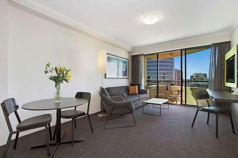 Mantra Parramatta - VIC Tourism 4
