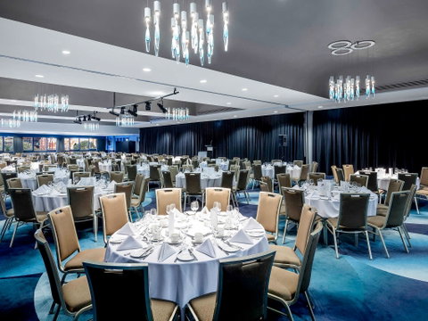 Pullman Brisbane King George Square - VIC Tourism 9