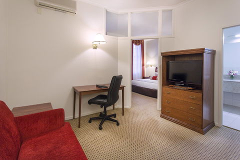 Hotel Grand Chancellor On Currie - VIC Tourism 12
