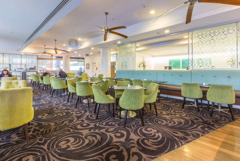 Wyndham Surfers Paradise Resort - VIC Tourism 12