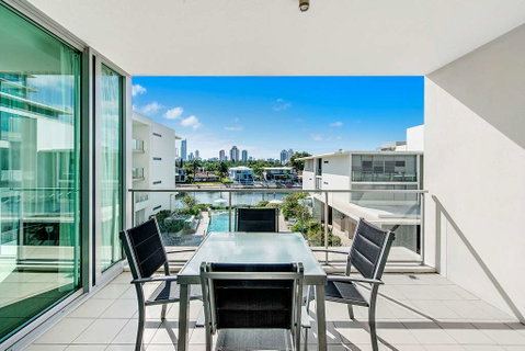 ULTIQA Freshwater Point Resort - VIC Tourism 4