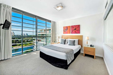ULTIQA Freshwater Point Resort - VIC Tourism 12
