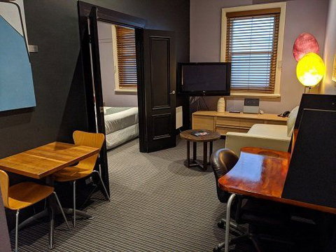 Tolarno Hotel - VIC Tourism 6
