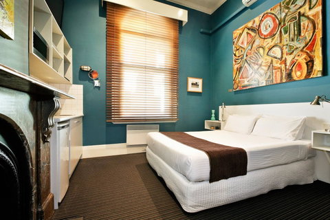 Tolarno Hotel - VIC Tourism 14