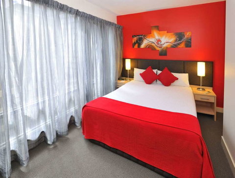 Metro Apartments on Bank Place - VIC Tourism 7