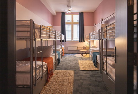 United Backpackers - VIC Tourism 11