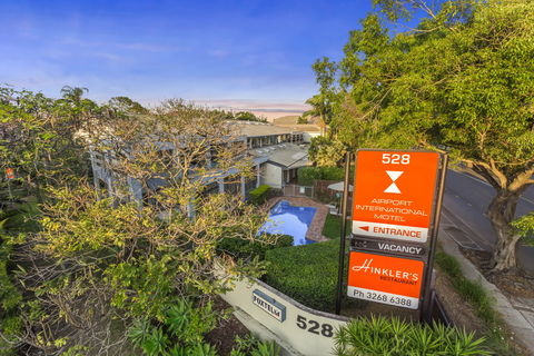 The Airport International Motel - VIC Tourism 0