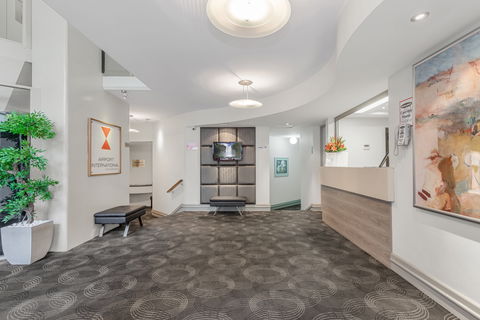 The Airport International Motel - VIC Tourism 3