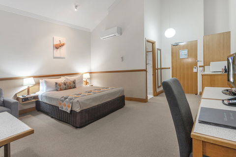 The Airport International Motel - VIC Tourism 4