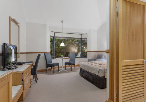 The Airport International Motel - VIC Tourism 5