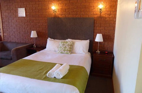 Meramie Motor Inn - VIC Tourism 8