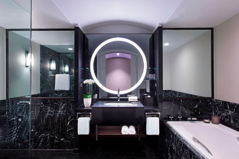 Sheraton Grand Sydney Hyde Park - VIC Tourism 11